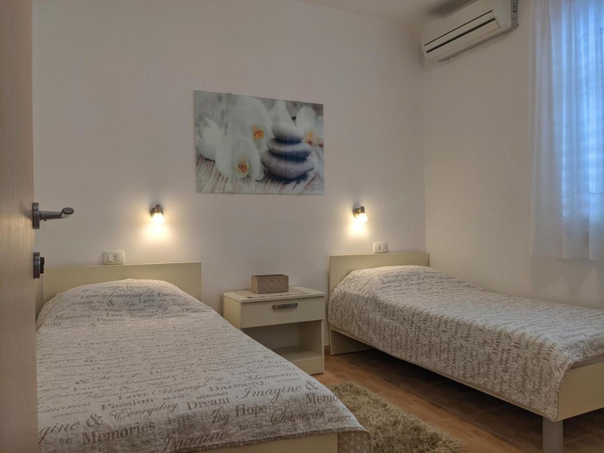 Ferienwohnung Mirjana & Ivo Makarska Exterior foto